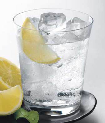 安全健康的低卡路里酒精饮料推荐 十一款美味选择